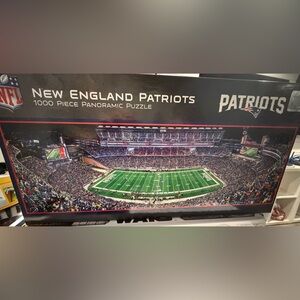 NFL New England Patriots Panoramic Puzzle - Black and Green